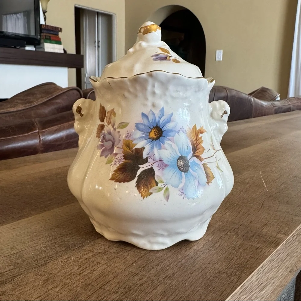 Vintage House of Webster Floral Ceramic Jar with Lid Saphhire flowers - Picture 2 of 9